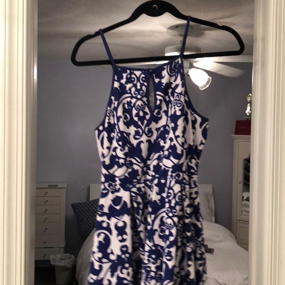 Blue and white floral printed dress - Picture 3 of 3